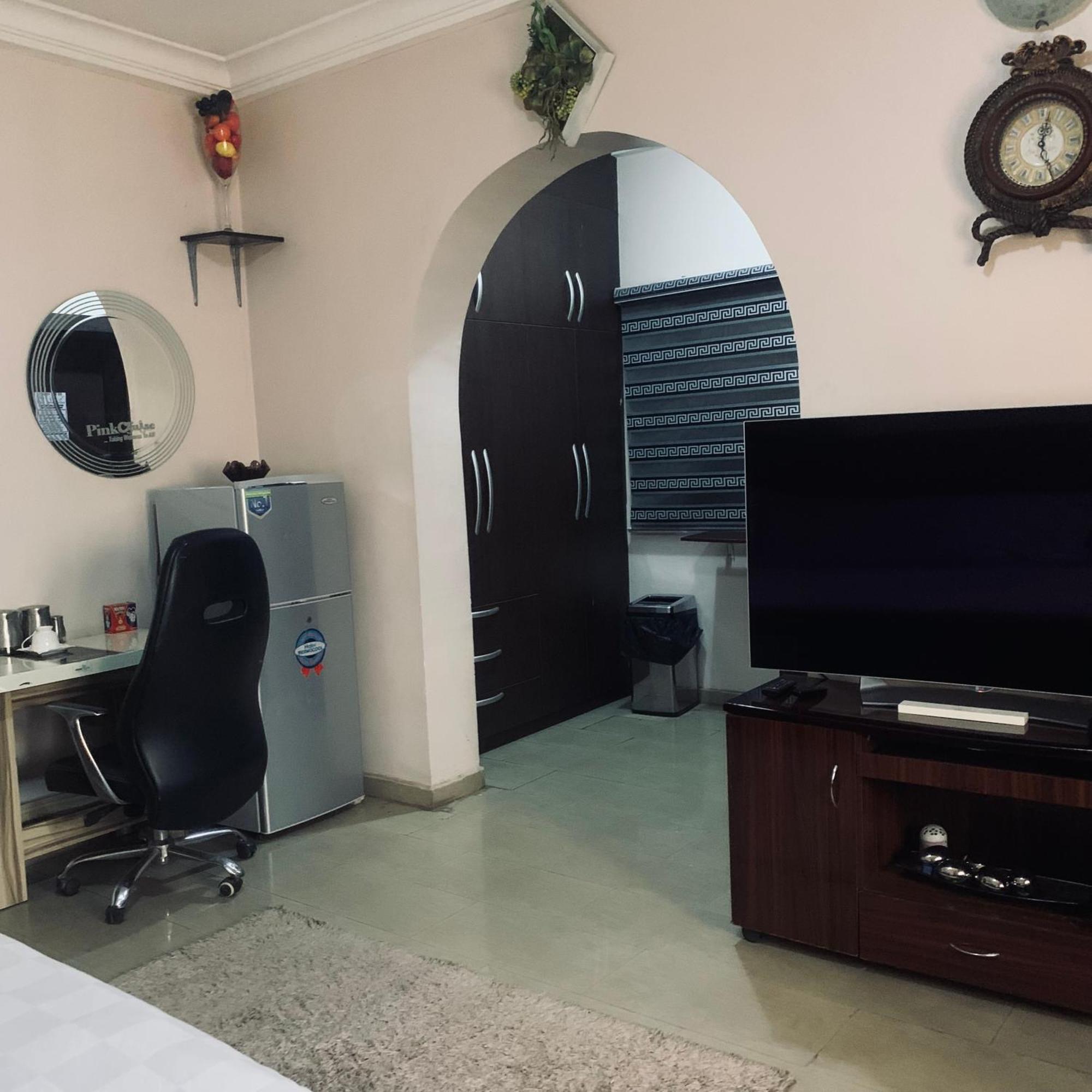 Health Plaza Abuja 아파트 호텔 외부 사진