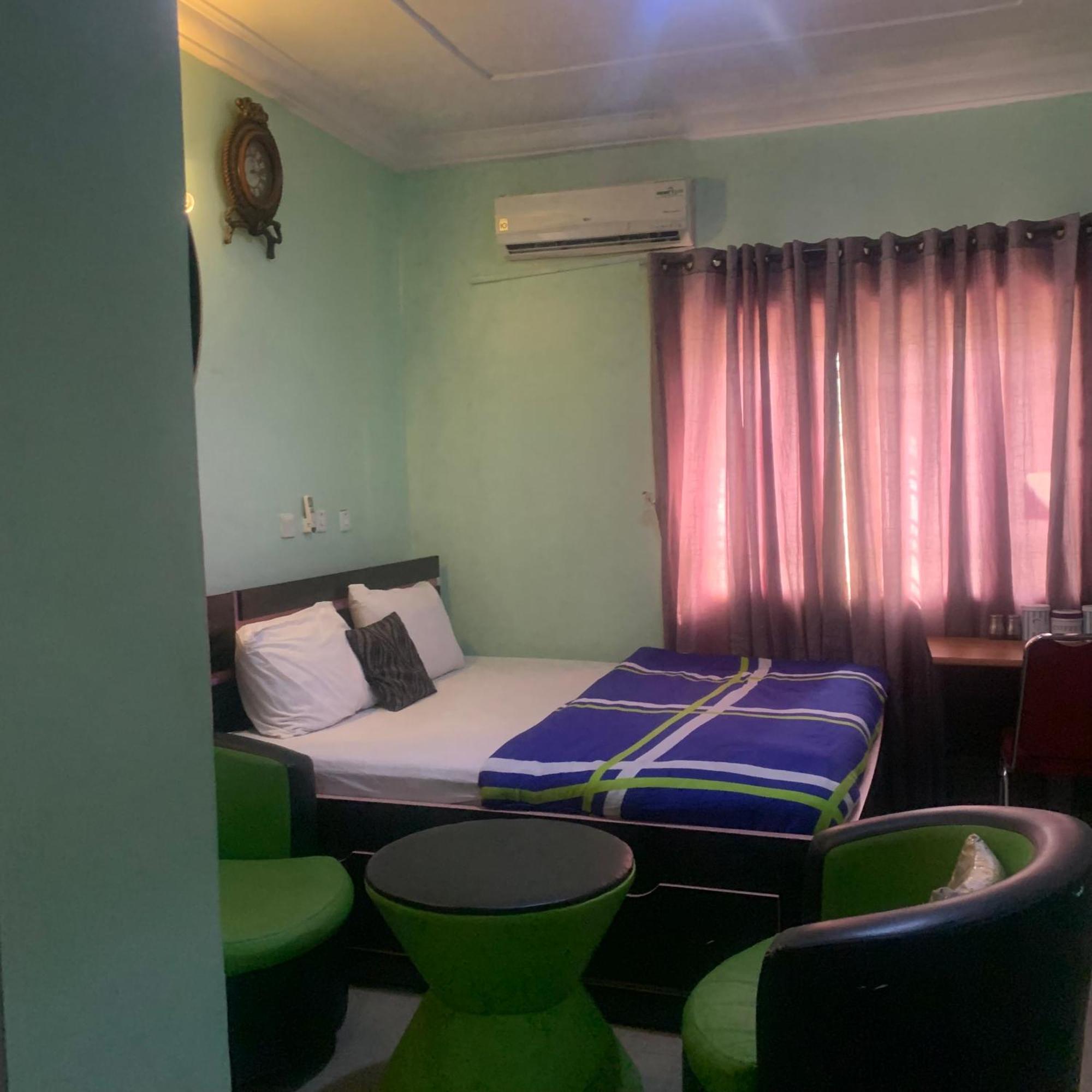 Health Plaza Abuja 아파트 호텔 외부 사진